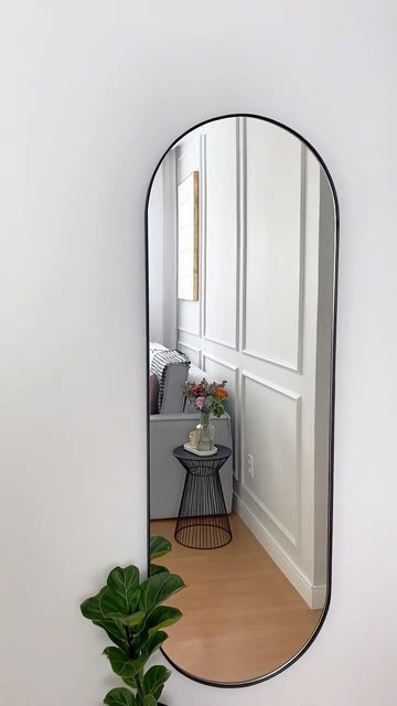 Curved looking Mirror
