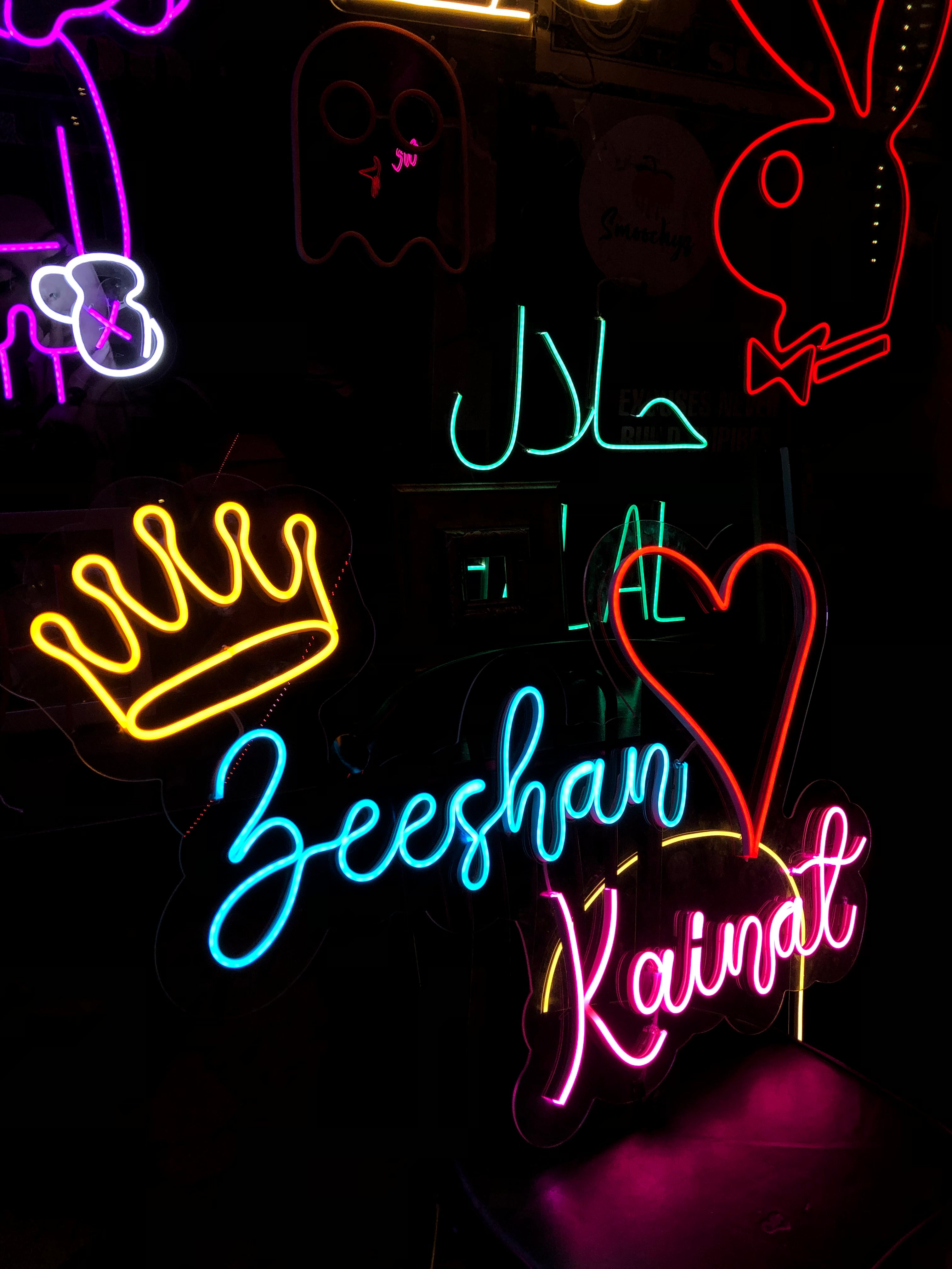 Custom couple Name Neon with heart & crown