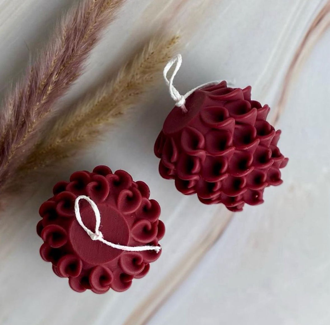 Pinecone Ginger Decorative Candle