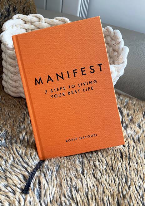 Manifest - Roxie Nafousi - Reading Books