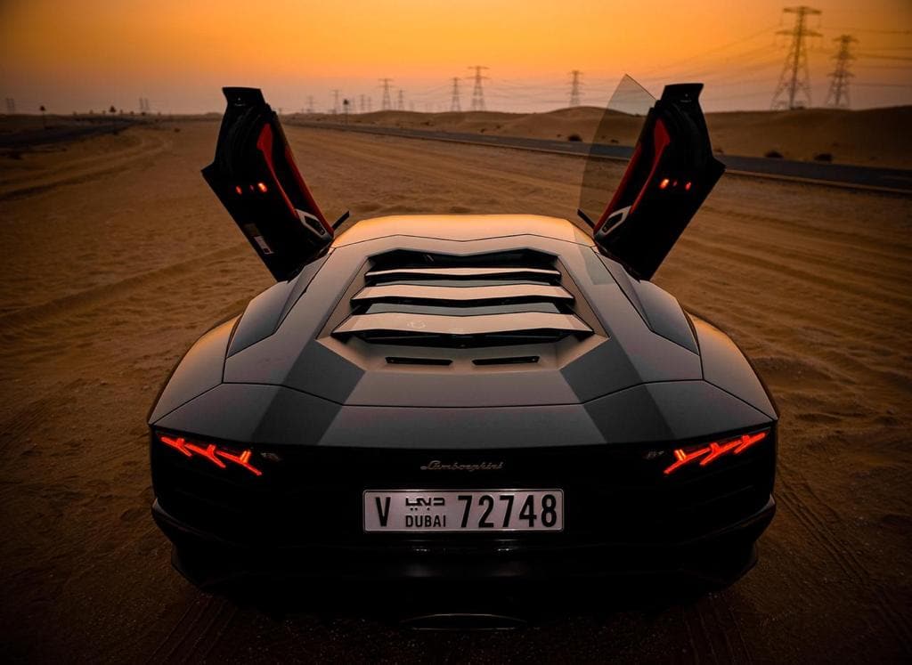 Lamborghini Aventador Black