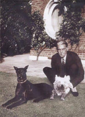 quaid with his dogs